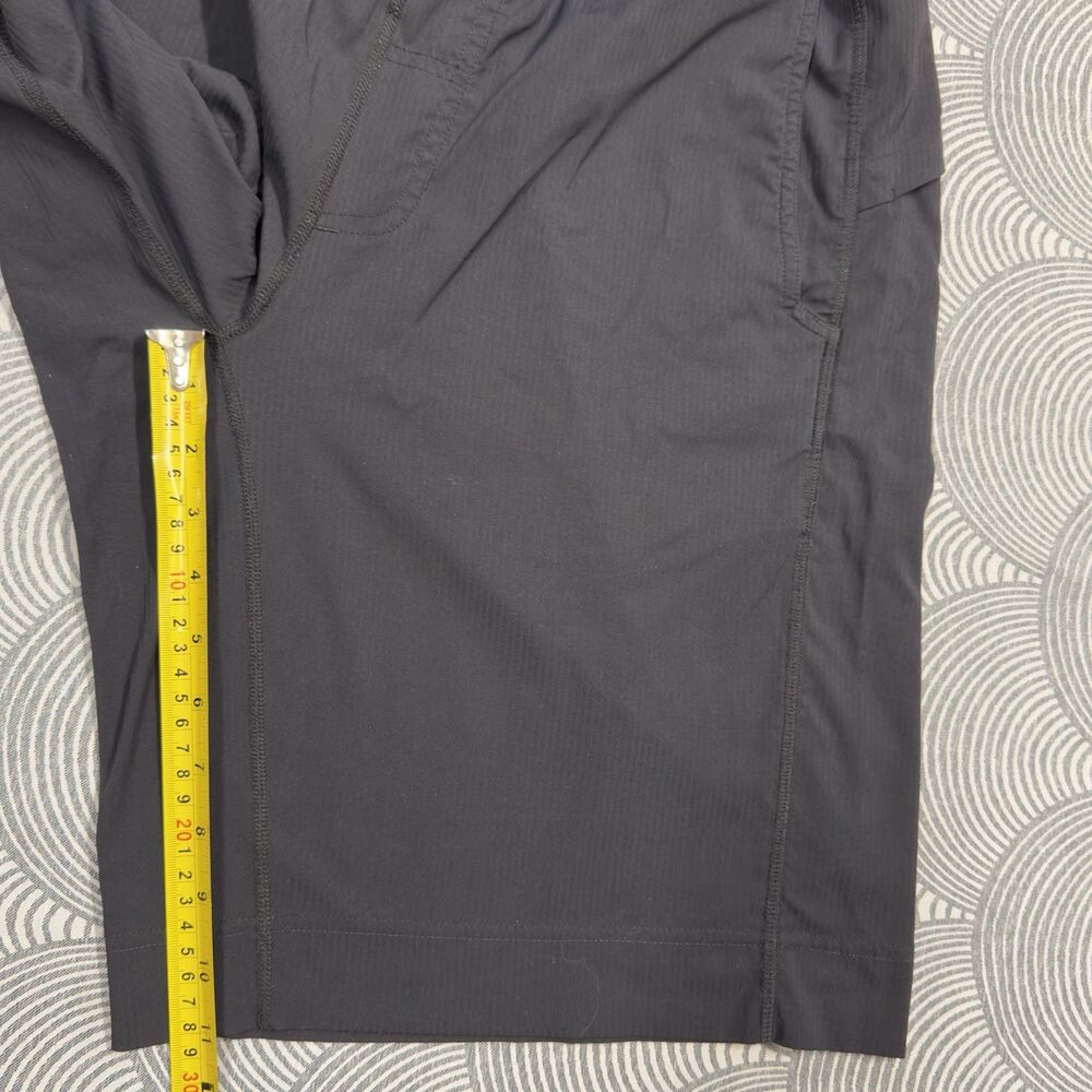 LULULEMON Athletic Shorts No Liner Black 11’ Inseam Men Large Flaw* - Picture 8 of 12